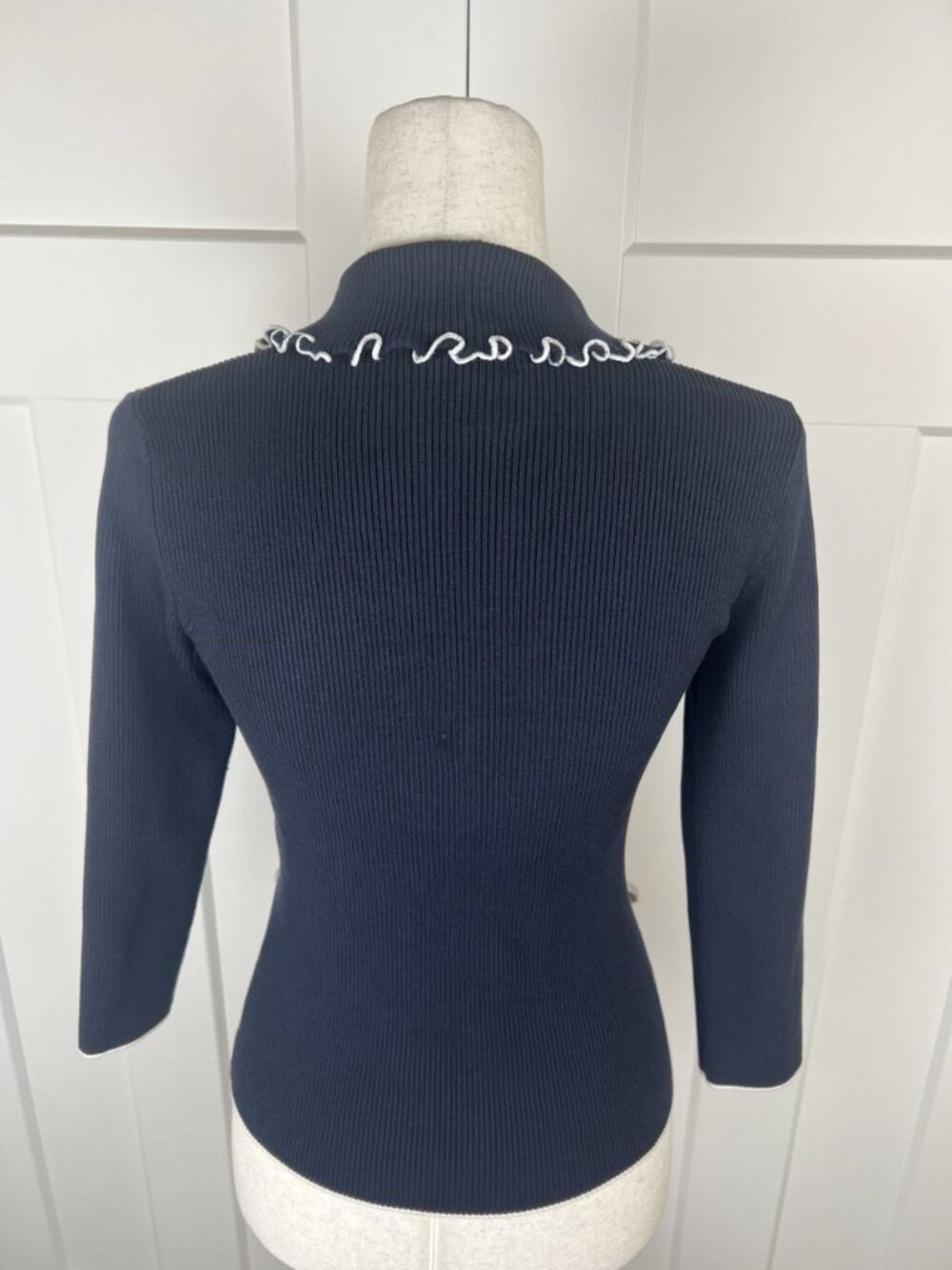 Vintage Cache Navy Silk Blend Rib Knit Cowl Neck Top Contrast Trim M - Picture 6 of 9